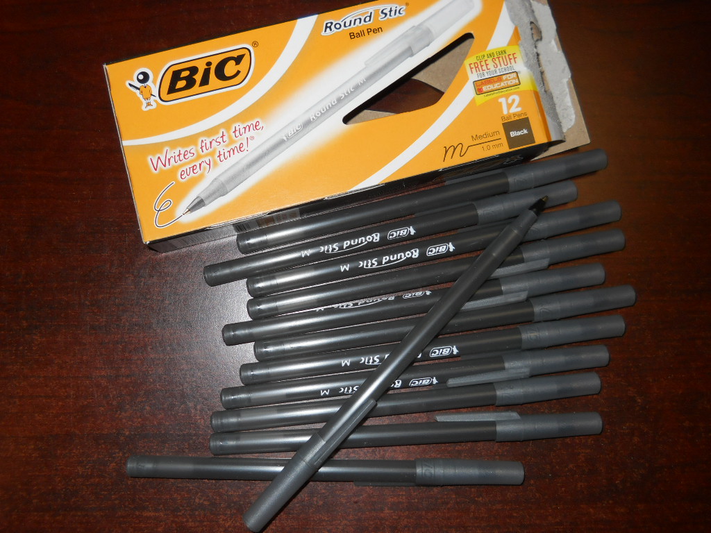 Bic Round Stic Ball Pen Med/Moy Medium 1.0 mm 1 dozen pens BLACK BRAND