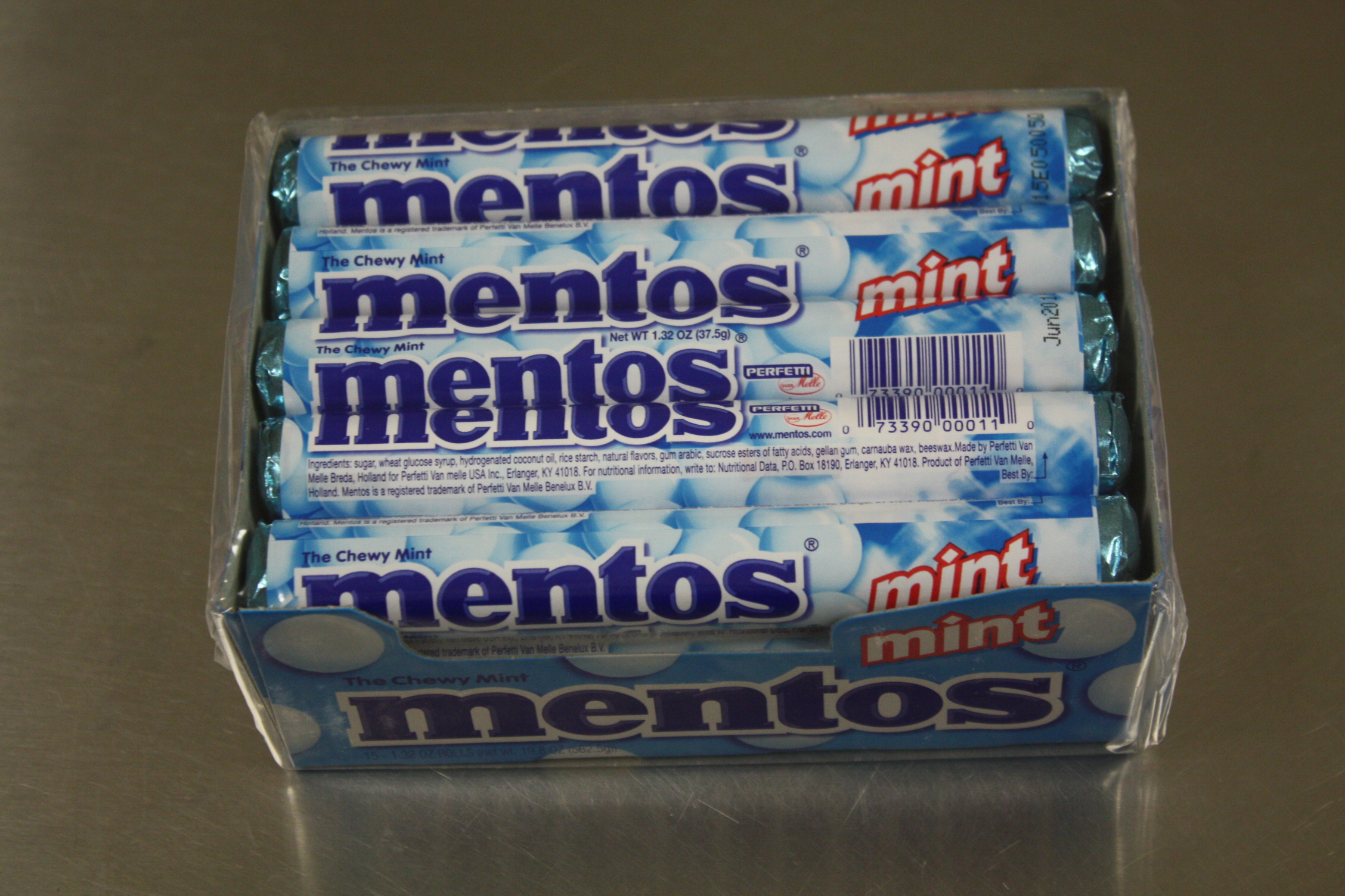Mentos Chewy Mint Flavor 15 1.32oz Rolls Breath Candy Fresh Stock The