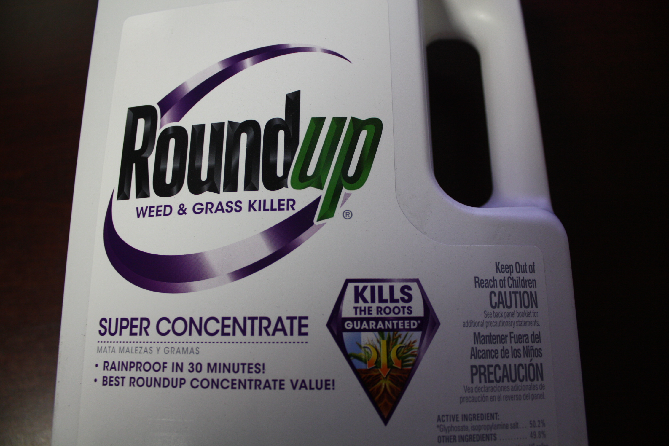 Roundup Round Up 53.7oz Super Concentrate Weed & Grass Killer Makes 35
