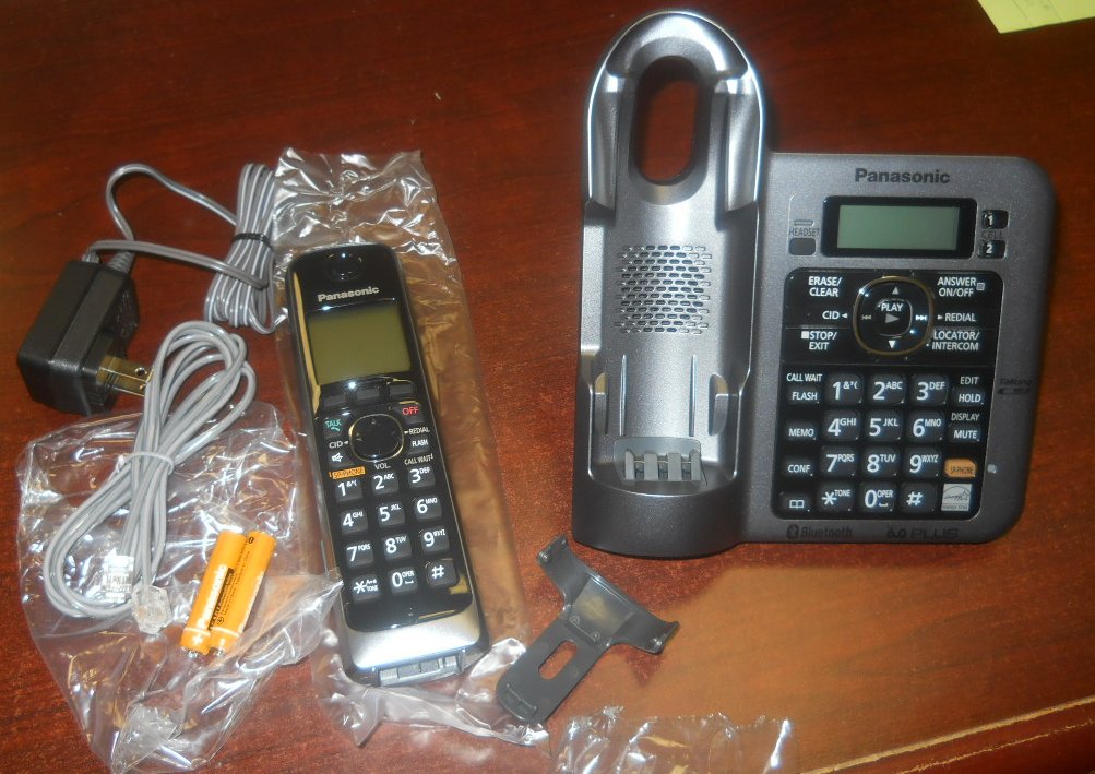 Brand New Panasonic KXTG7641 Cordless Phone digital answering machine